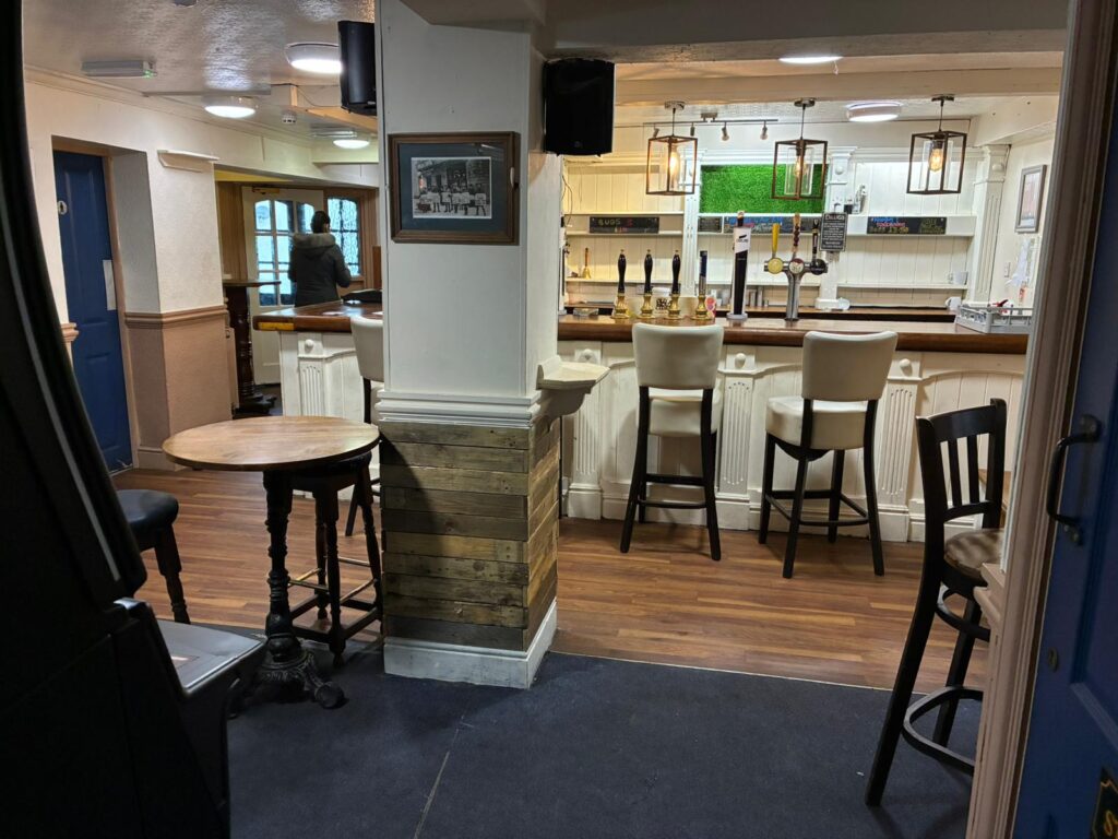 Red Lion, Barwell