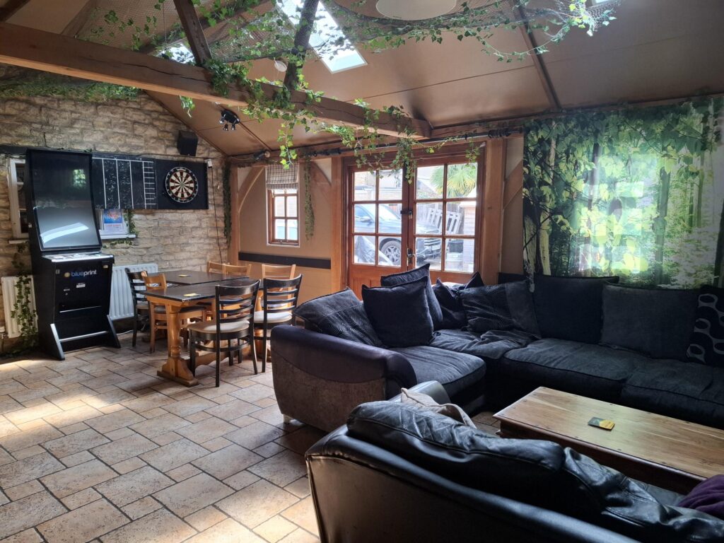 Six Bells, Kidlington