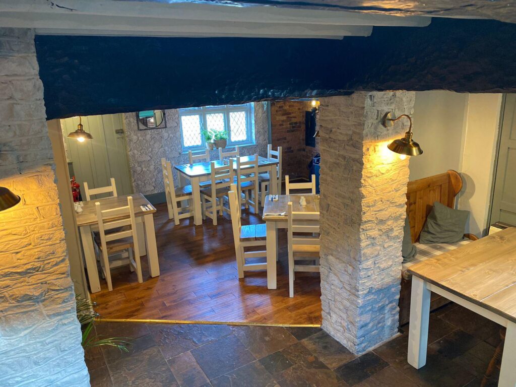 Holly Bush Inn, Salt