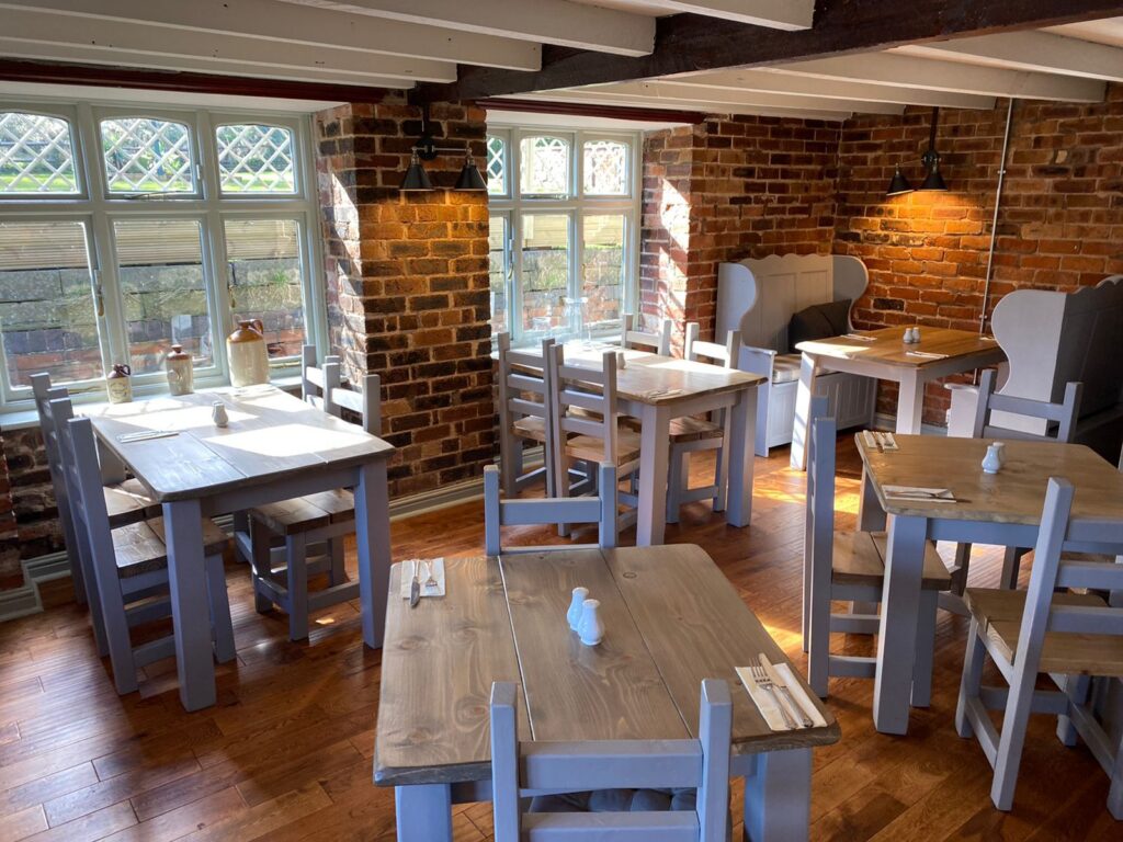 Holly Bush Inn, Salt