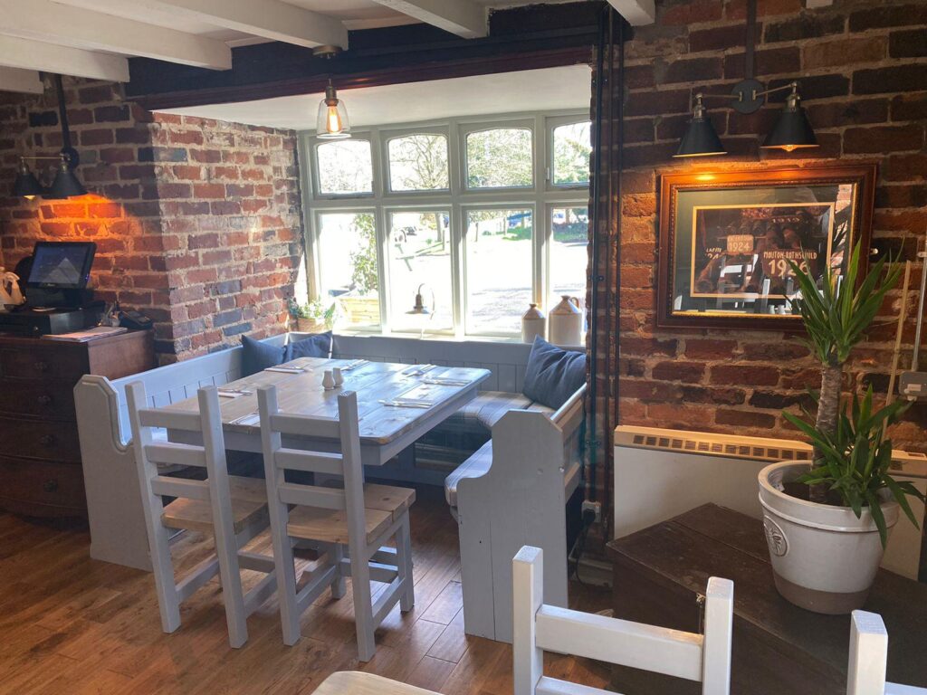 Holly Bush Inn, Salt