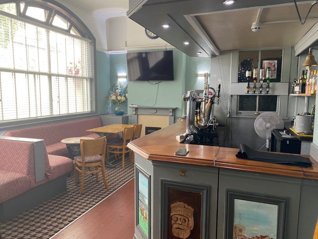 Antelope Inn, Warwick