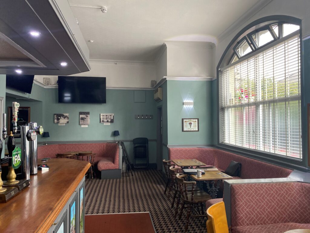 Antelope Inn, Warwick