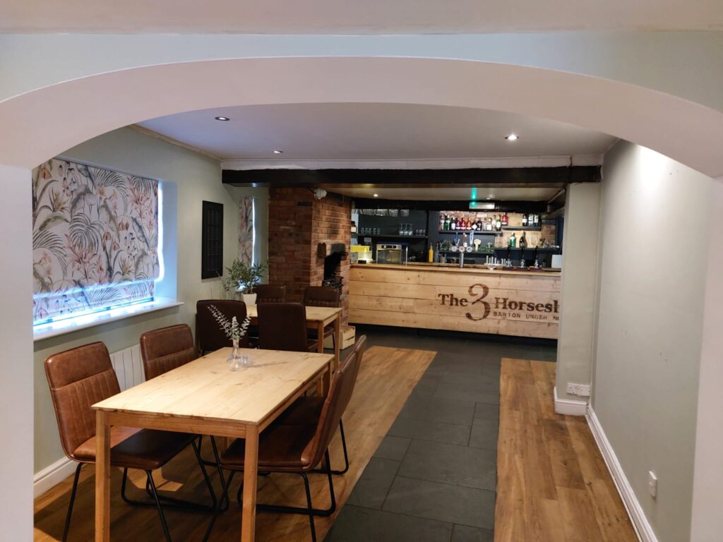 Three Horseshoes, Barton Under Needwood