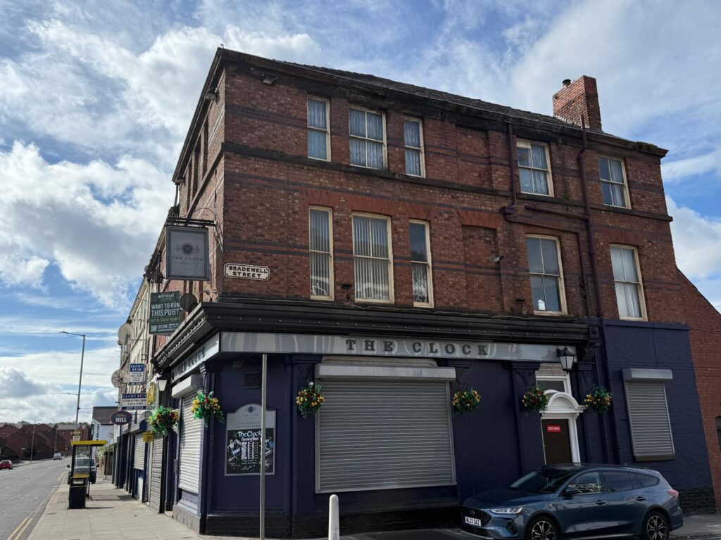 Clock, Liverpool