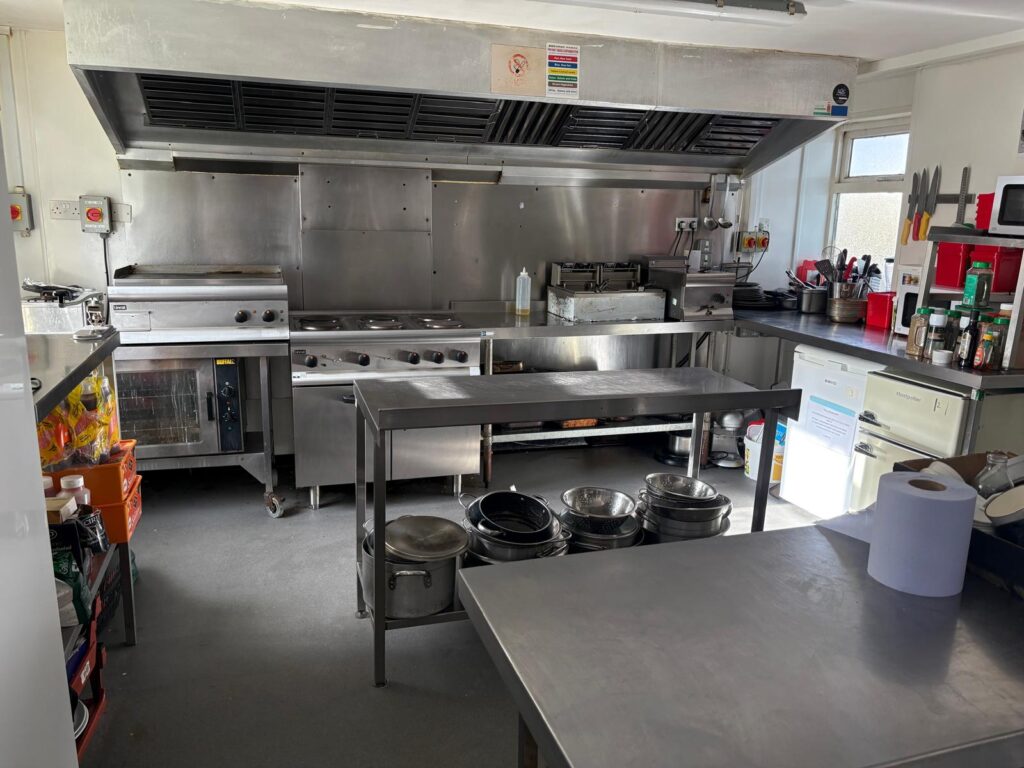 Valiant Sailor, Folkestone