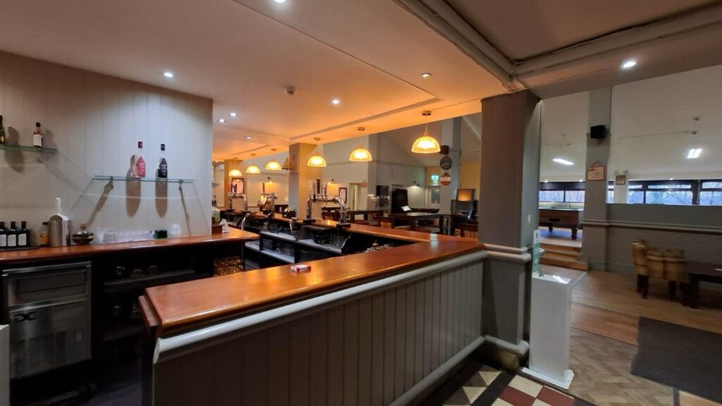 Eagle, Milton Keynes