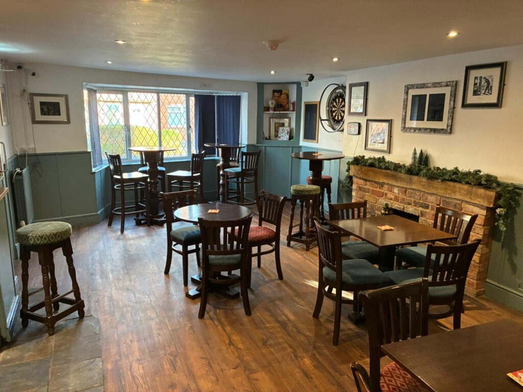 Needlemakers Arms, Studley