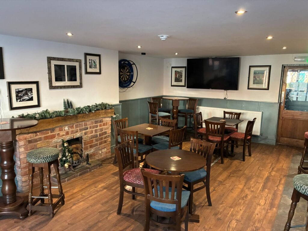Needlemakers Arms, Studley