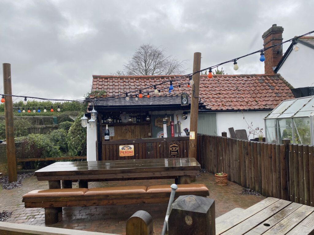 Black Lion, High Roding