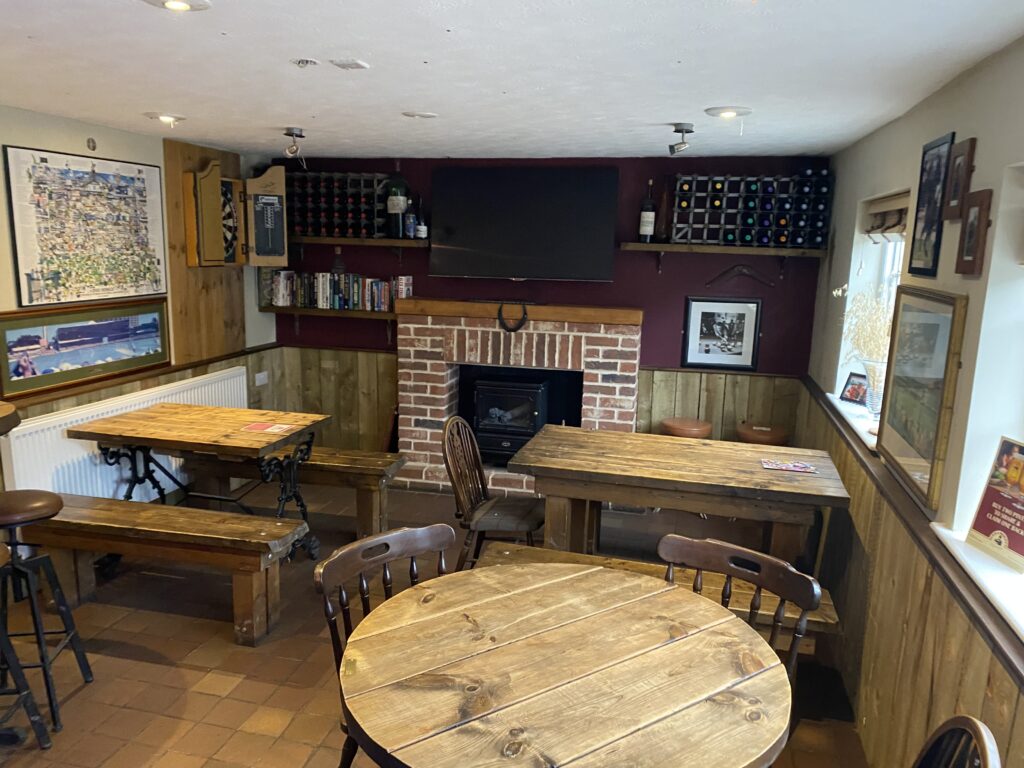 Black Lion, High Roding