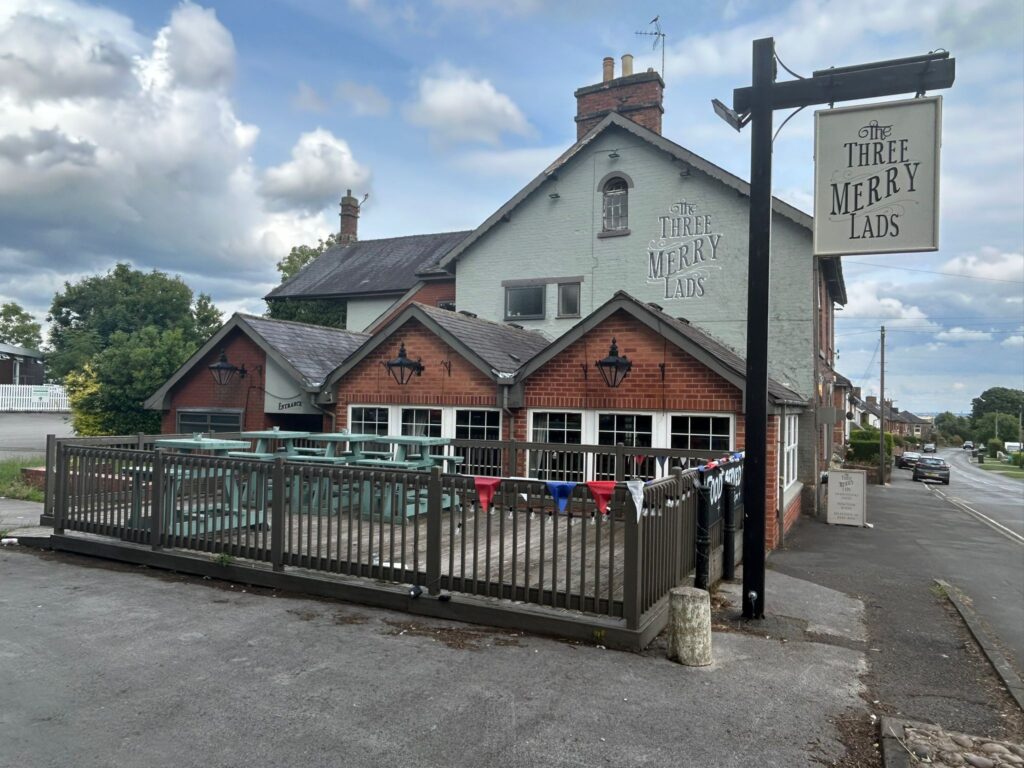 Three Merry Lads, Cutthorpe