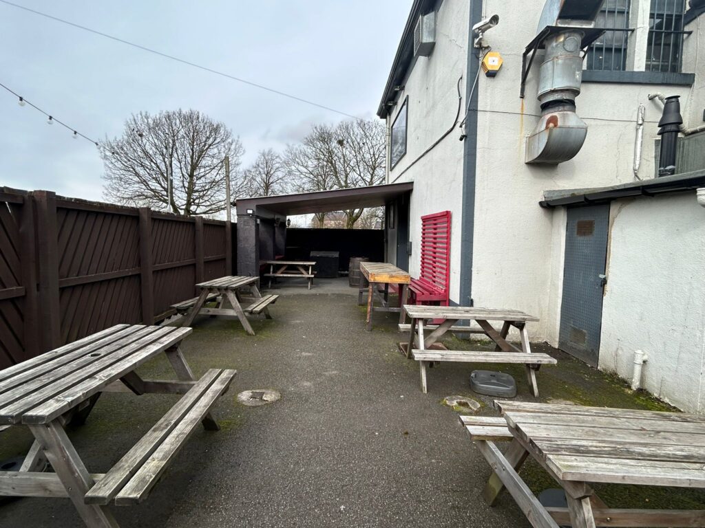 Muirhead Inn, Glasgow