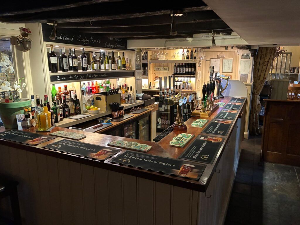 Royal Oak, Long Bennington