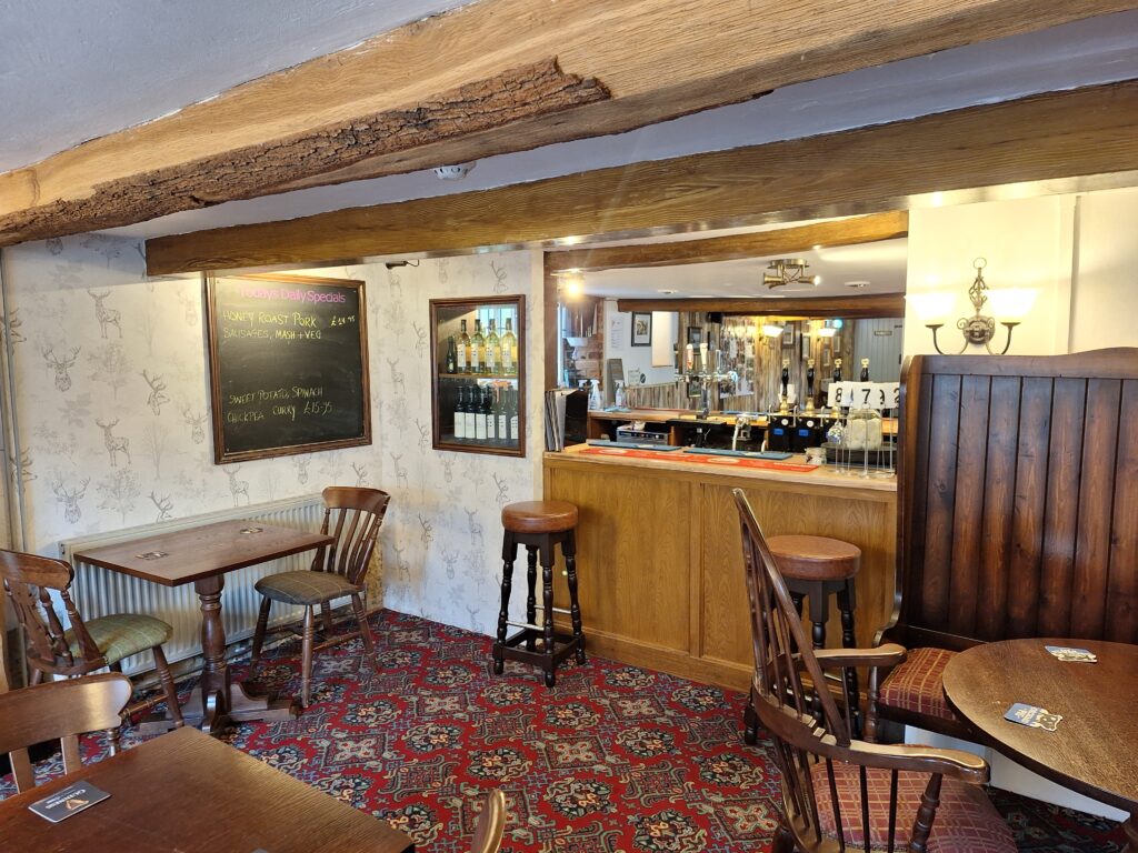 Crown, Blandford Forum