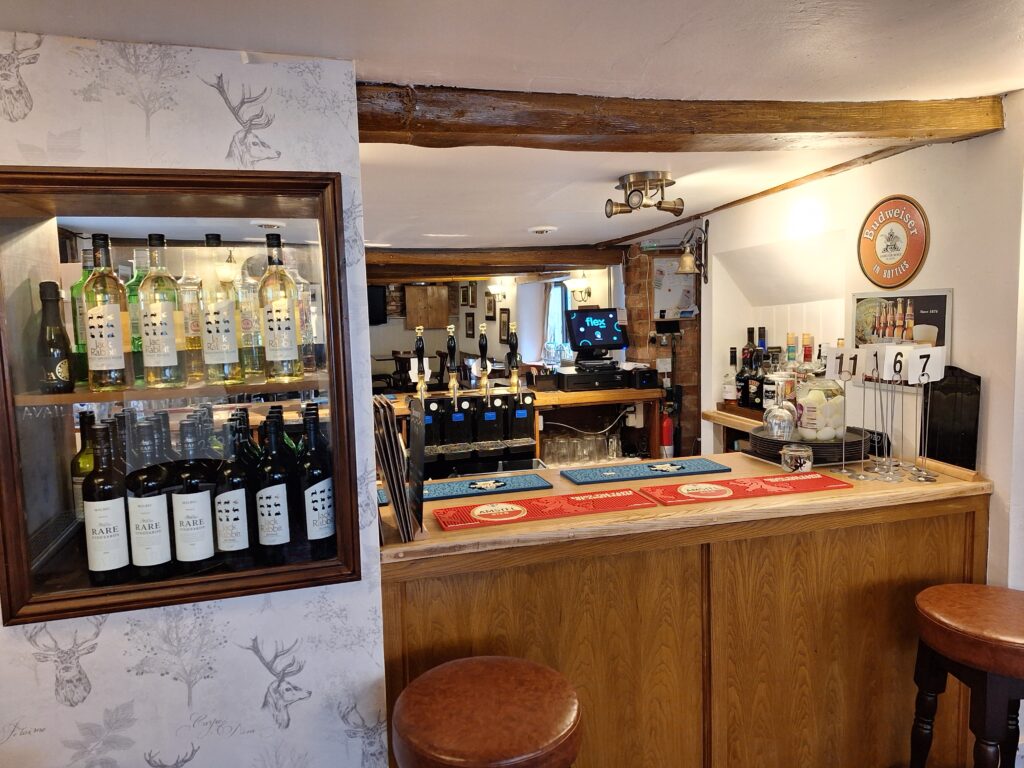 Crown, Blandford Forum
