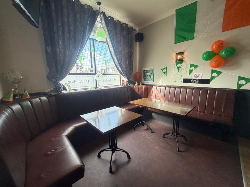 Anchor Bar, Stirling