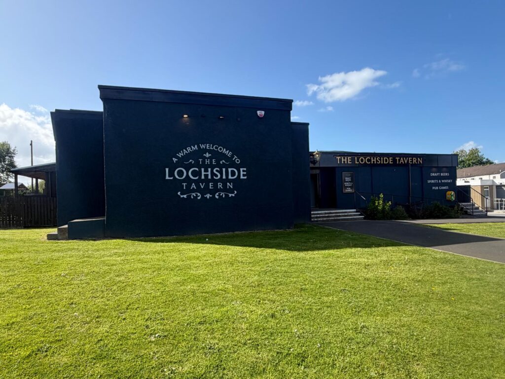Lochside Tavern, Lochside