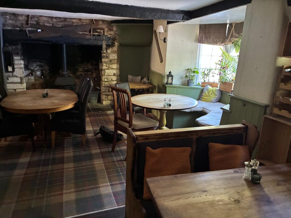 Carpenters Arms, Fulbrook