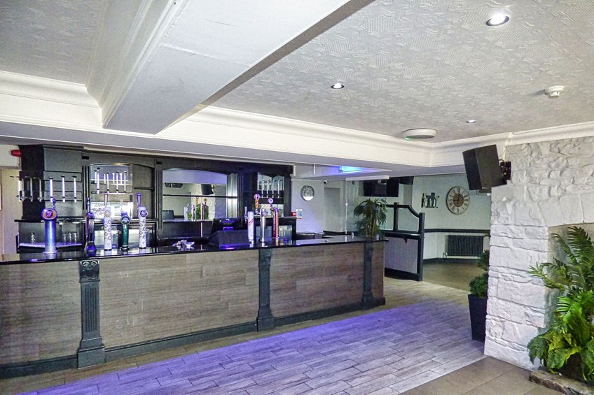 Three Horseshoes Bridgend