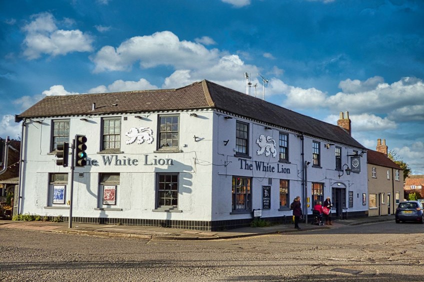 White Lion Bingham