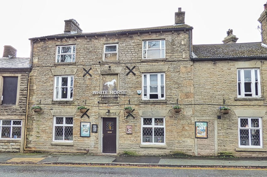 White Horse Hotel Edgeworth