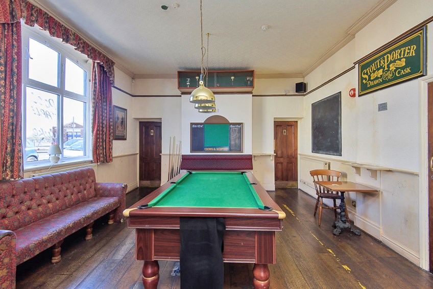 Crown & Sceptre Taunton