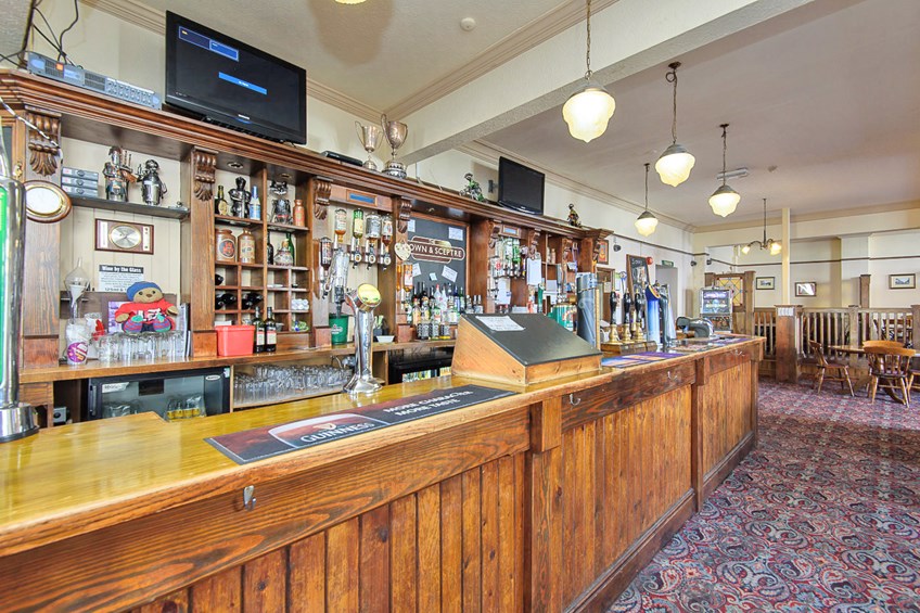 Crown & Sceptre Taunton