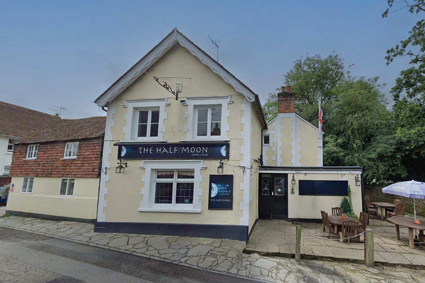 Half Moon Charlwood