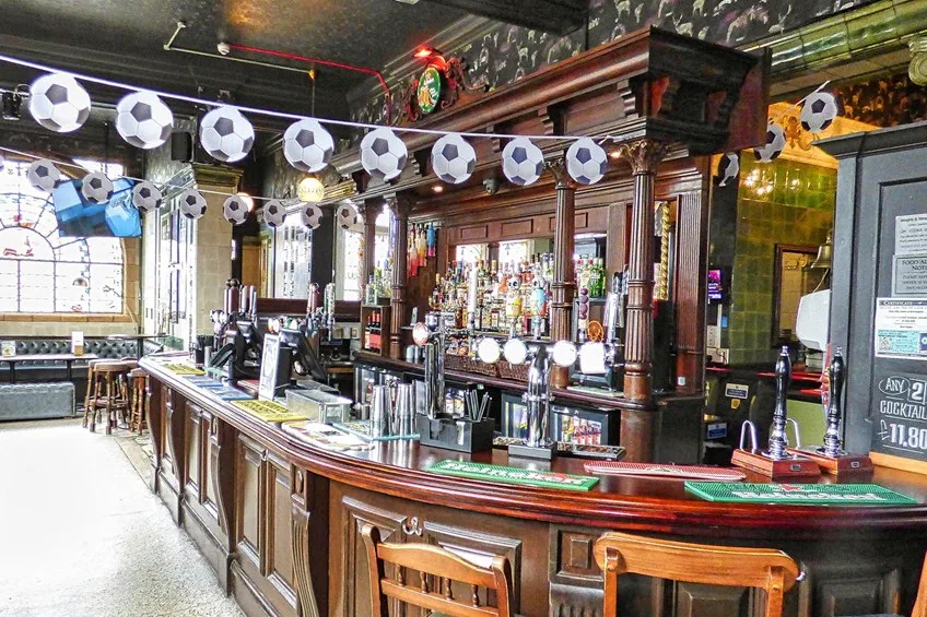 Rose Villa Tavern