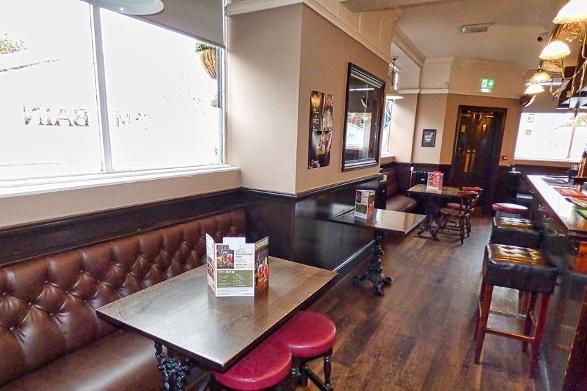 Tam Bain Tavern Laurieston