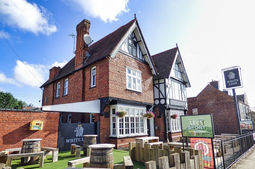 White Lion Stockingford