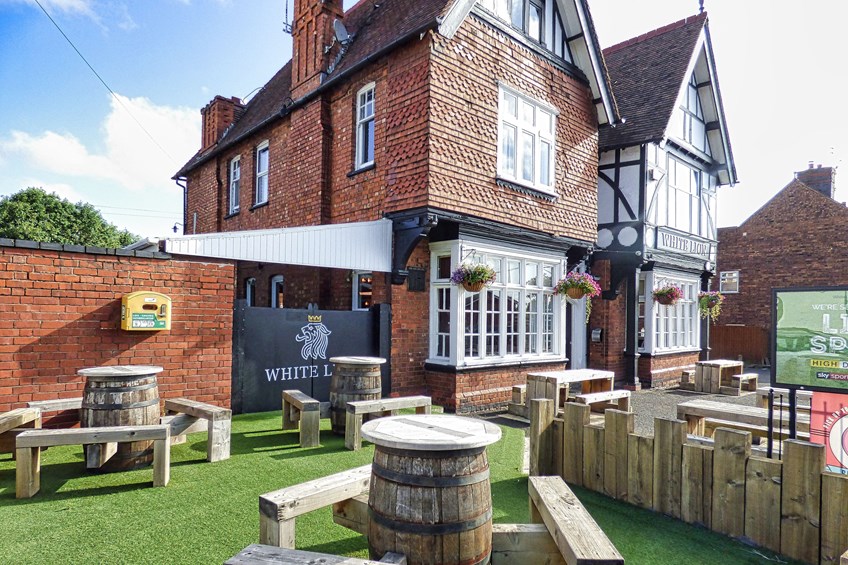White Lion Stockingford