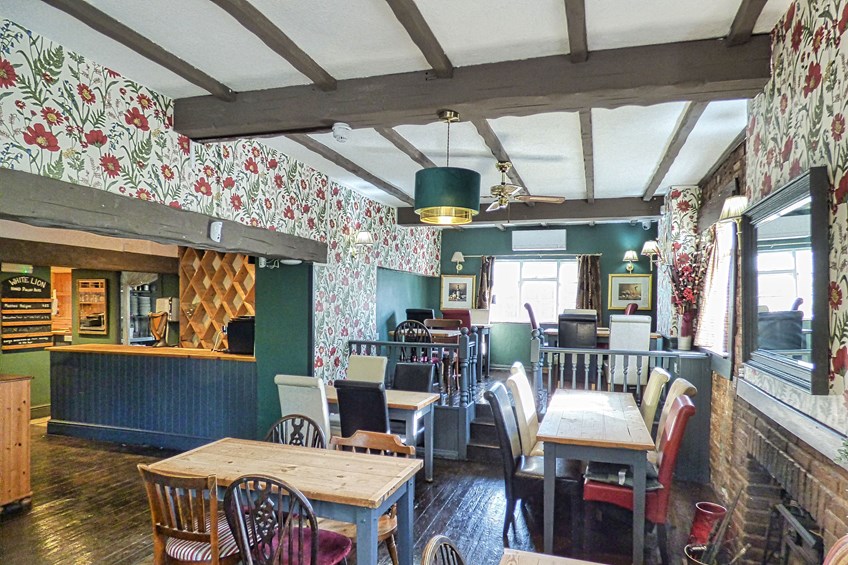 White Lion Harlaston